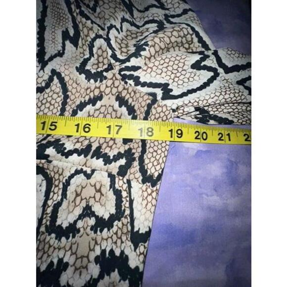 Cabi Serpentine Snakeskin Size Small Print Blouse - Picture 6 of 7